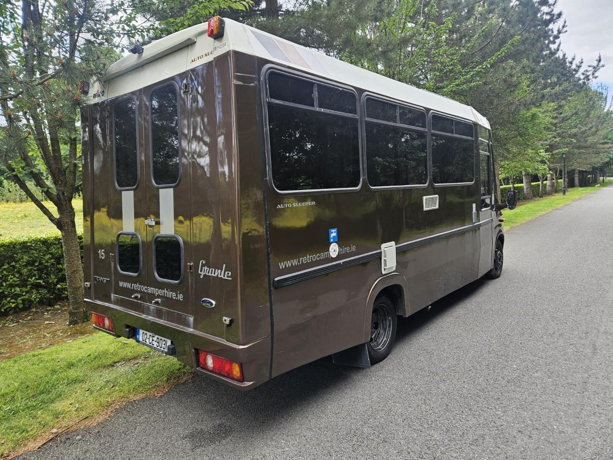 Retro Camper Hire Discover Ireland * Dublin